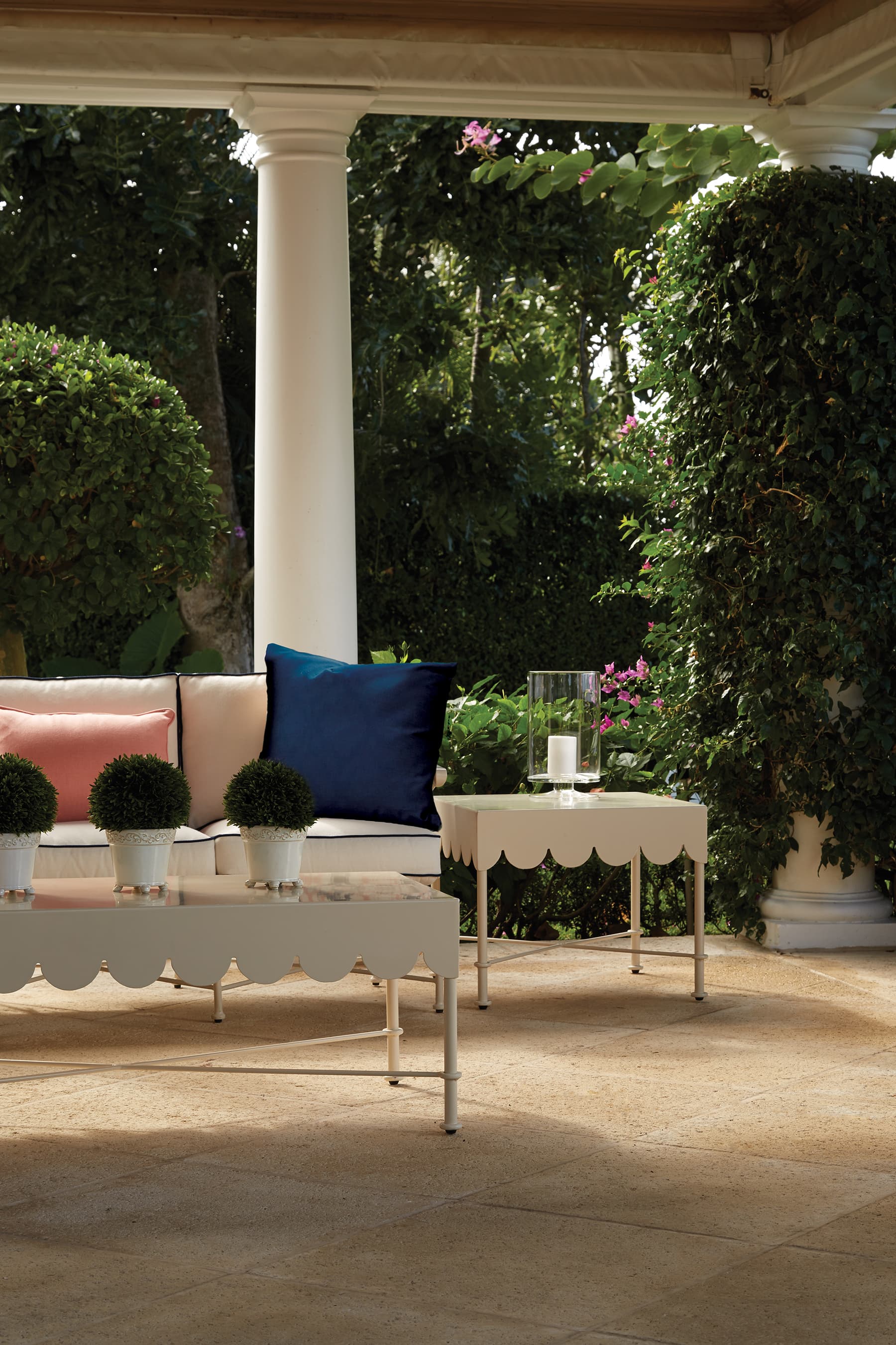 LANE VENTURE Awning End Table